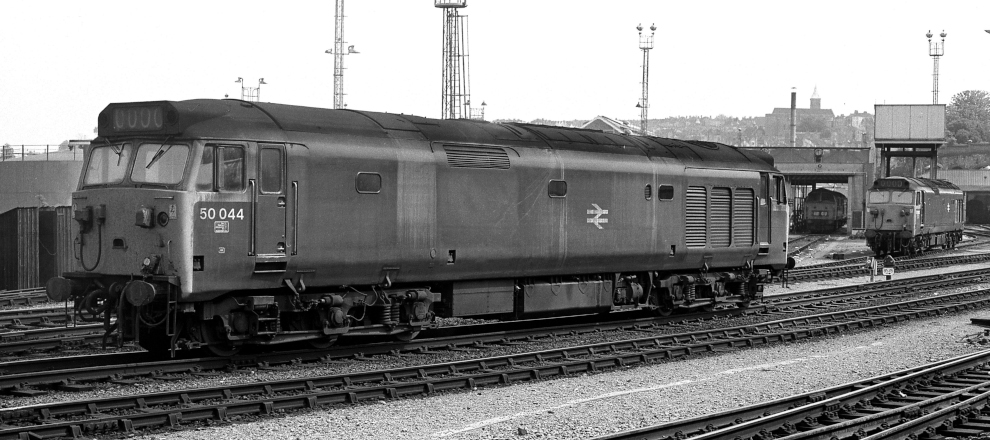50 044